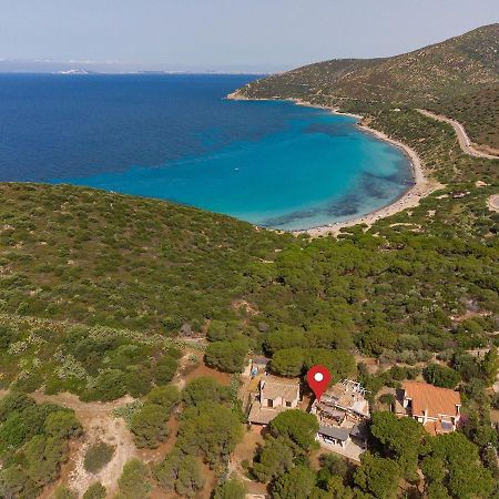 Sardinia Spa Apartment Geremèas Εξωτερικό φωτογραφία